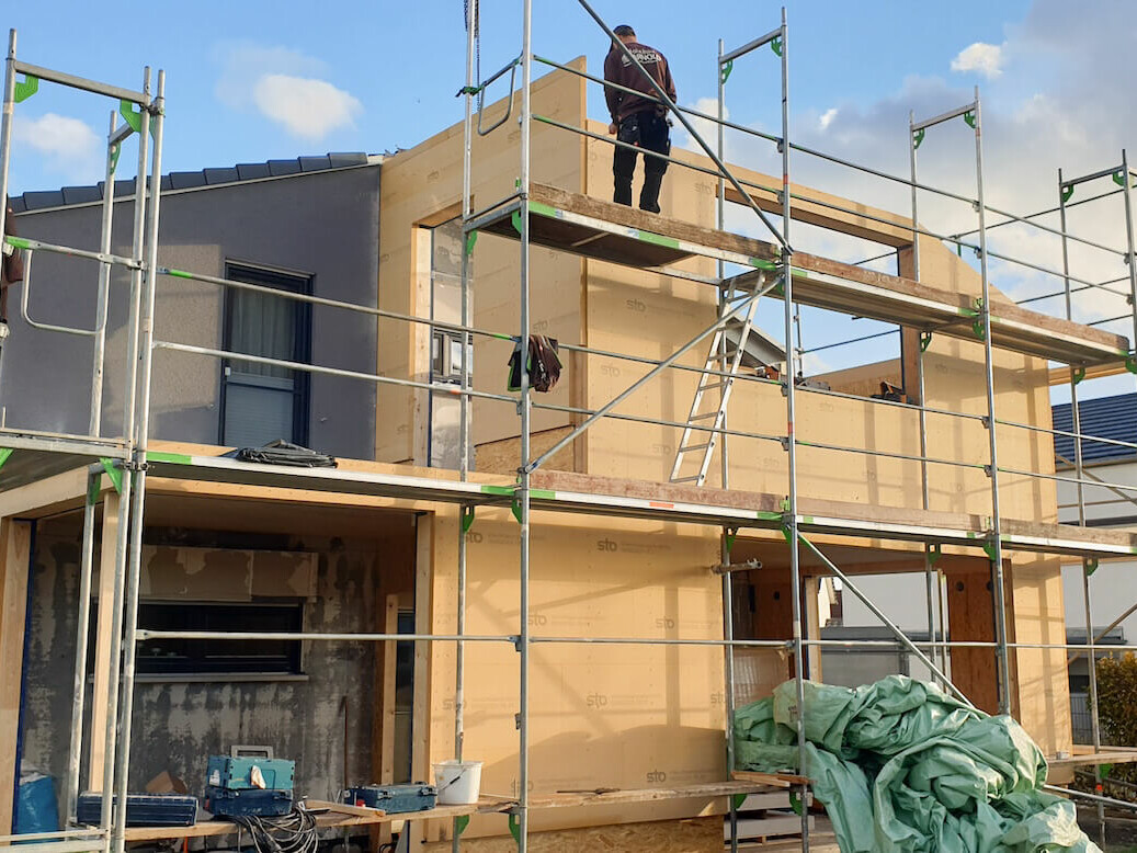 Titelbild neben Dachanbau, Ausbau, Aufstockung 3 Titelbild neben Dachanbau Ausbau Aufstockung uai